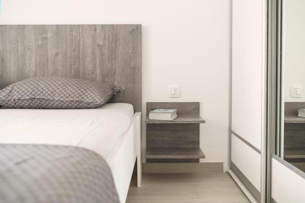 Apartments Dobrenic Vodice Exterior foto