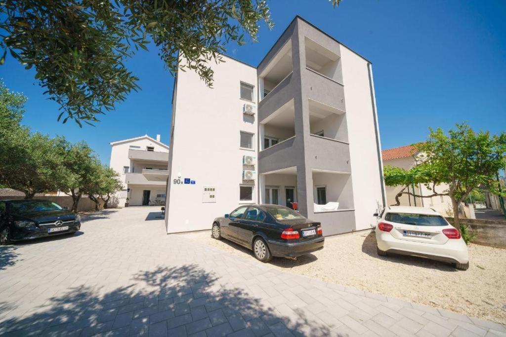 Apartments Dobrenic Vodice Exterior foto
